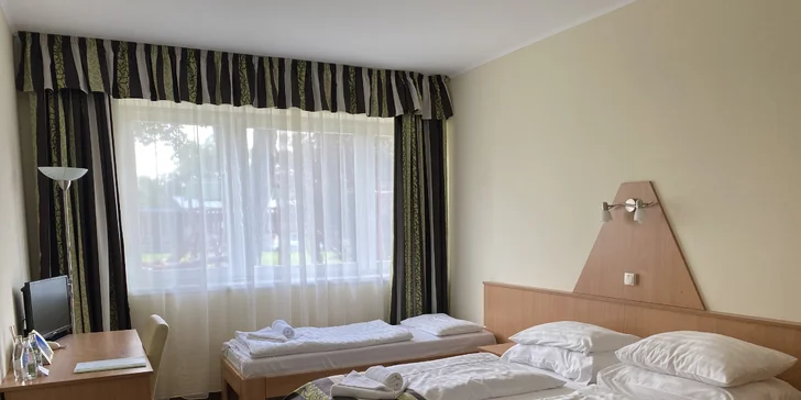 Prvotriedna dovolenka v Maďarsku: chatky alebo hotel s wellness, raňajky aj polpenzia