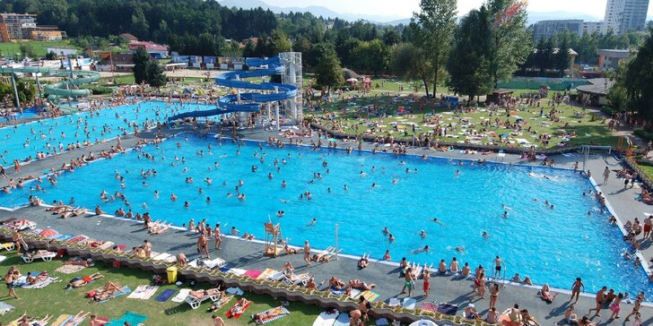 Prázdniny pri bazéne: Celodenné vstupy na Mestské kúpalisko Žilina