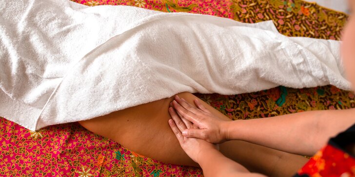 Uvoľňujúca thajská masáž - tradičná či olejová