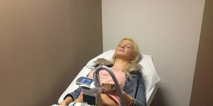 Medicínska vákuová kryolipolýza so soft laserom + vibračná plošina zadarmo!