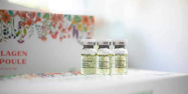 Zapracovanie kyseliny hyalurónovej alebo kolagénu do pokožky skin scrubberom