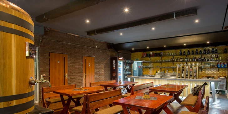 Pizza podľa vlastného výberu pečená na bukovom dreve + tankové pivo Kozel