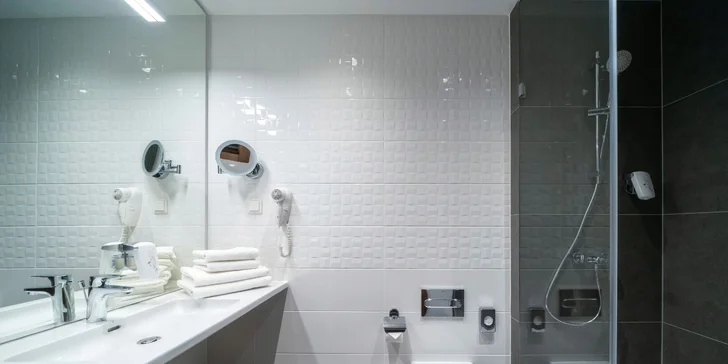 4* pobyt v centre Vroclavu: hotel priamo pri rieke Odra, raňajky a možnosť sauny