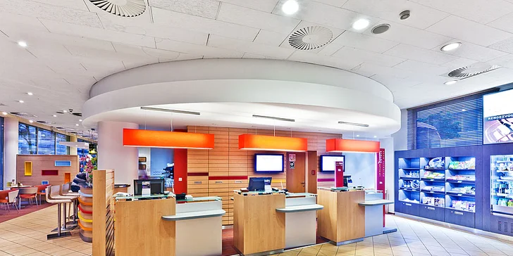 Moderný hotel v centre Prahy s raňajkami