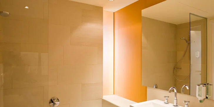 4* pobyt neďaleko historického centra Bratislavy: raňajky, neobmedzený wellness aj fitness