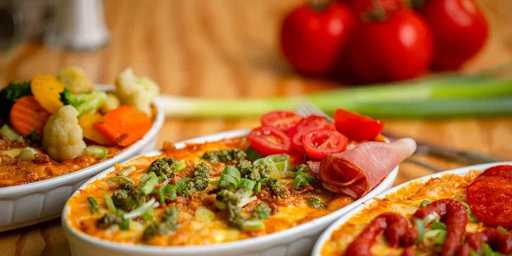Mac&Cheese original, so slaninou či zeleninou, pestom a prosciuttom či pepperoni pizza style