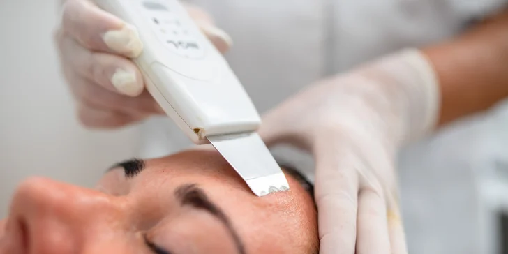 Dokonalé ošetrenia pleti pre dámy aj pánov - mikrodermabrázia, Skin Scrubber, fototerapia i OxyGeneo