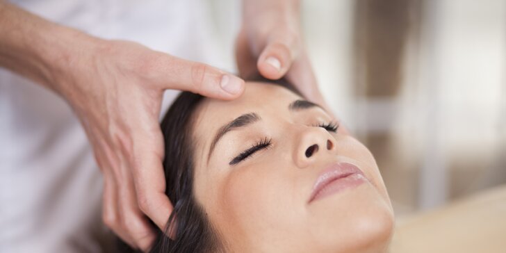 Špeciálna ozdravná masáž chrbta alebo kráľovská procedúra pre ženy