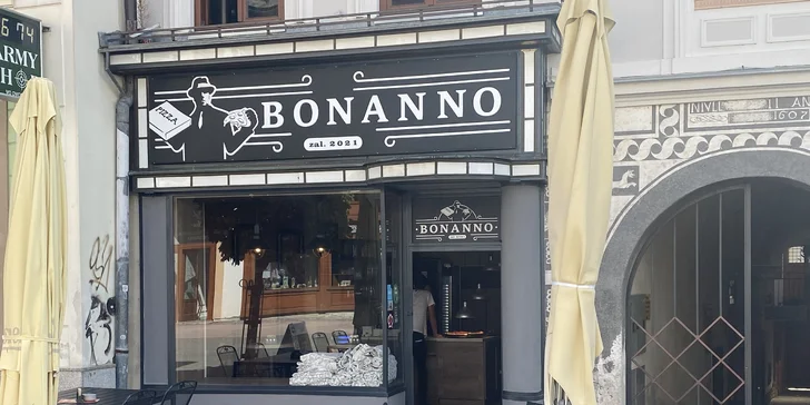 Pizza podľa vlastného výberu z 21 druhov + čapovaná Kofola Original