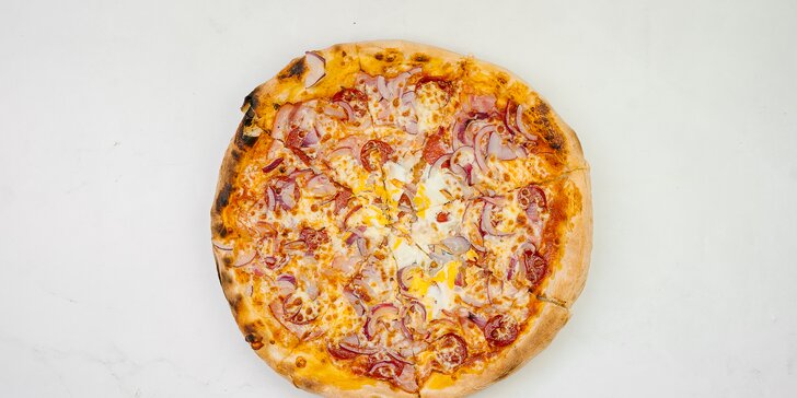 Pizza podľa vlastného výberu z 21 druhov + čapovaná Kofola Original