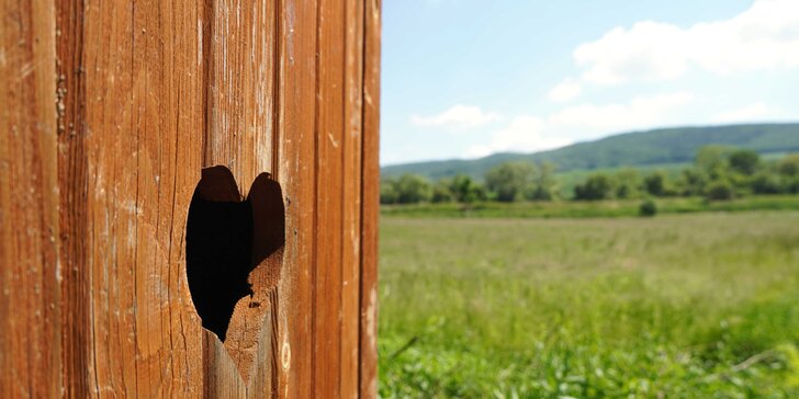 Glamping na Slovácku: parádny stan až pre 4 osoby pri pokojnom jazere a lese neďaleko Kyjova