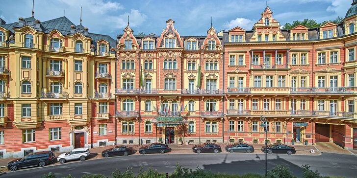 Luxusný pobyt v Karlových Varoch: 5* hotel s raňajkami a unikátnym Wellnesslandom