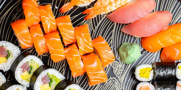 Lahodné sushi sety pre 1 alebo 2 osoby – maki, futomaki, nigiri a uramaki