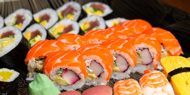 Lahodné sushi sety pre 1 alebo 2 osoby – maki, futomaki, nigiri a uramaki