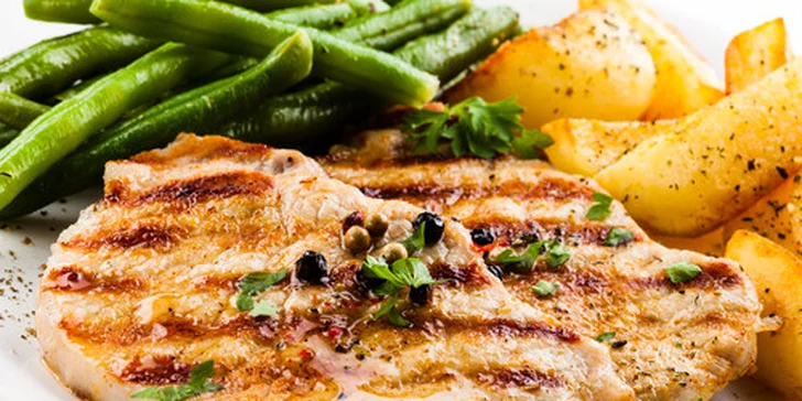Kurací steak podľa výberu alebo grilovaný hermelín