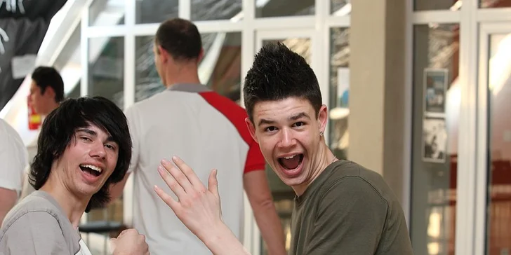 28 € za 2 mesačný kurz sebaobrany Wing Tsun Kung Fu. Pre všetkých ľudí, bez rozdielu veku, pohlavia a bez špeciálnych telesných predpokladov, so zľavou 60%!