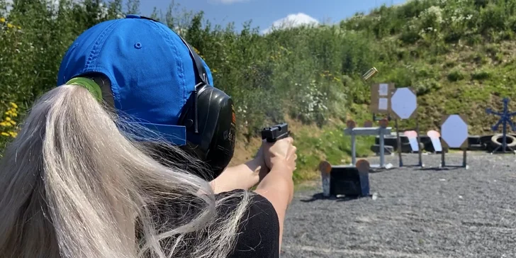 Jedinečný strelecký zážitok s lekciou sebaobrany podľa systému KRAV MAGA - vhodné aj pre ženy