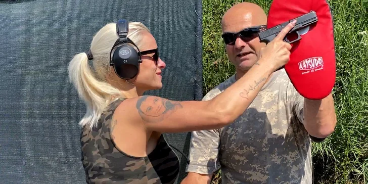 Jedinečný strelecký zážitok s lekciou sebaobrany podľa systému KRAV MAGA - vhodné aj pre ženy