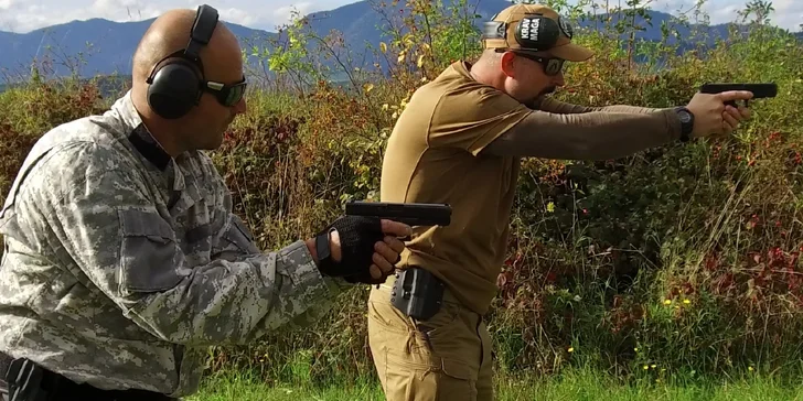 Jedinečný strelecký zážitok s lekciou sebaobrany podľa systému KRAV MAGA - vhodné aj pre ženy