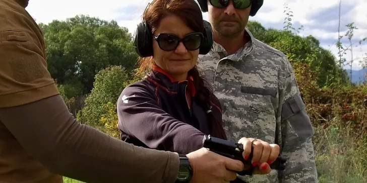 Jedinečný strelecký zážitok s lekciou sebaobrany podľa systému KRAV MAGA - vhodné aj pre ženy