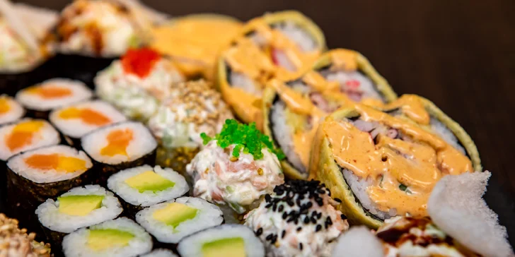 SUSHI BONSAI: Exkluzívny sushi set pre 2-3 osoby, až 36 kúskov (1120 g)!