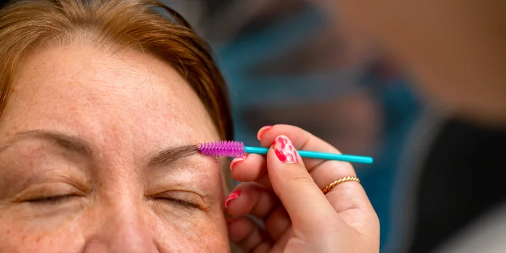 Krásne a vyživené obočie v GLOW&GO: Úprava, farbenie a laminácia