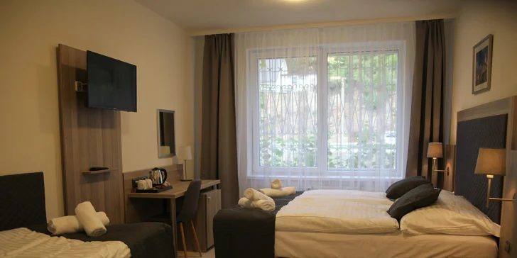 Čarovná dovolenka v Českom Krumlove: hotel 10 minút od historického centra, raňajky i fľaša vína