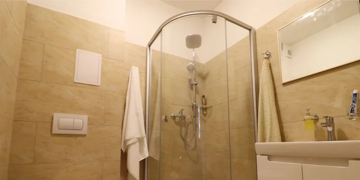 Čarovná dovolenka v Českom Krumlove: hotel 10 minút od historického centra, raňajky i fľaša vína