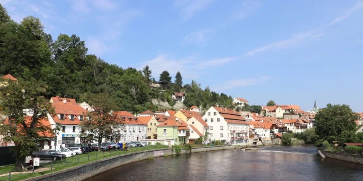 Čarovná dovolenka v Českom Krumlove: hotel 10 minút od historického centra, raňajky i fľaša vína