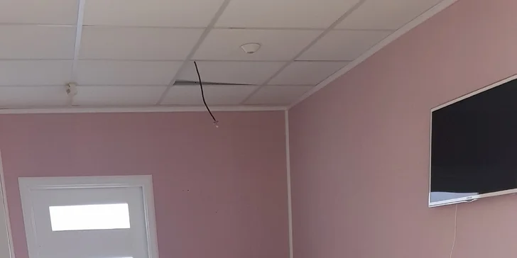 Permanentný make-up obočia, pier či očných liniek alebo odstránenie PMU