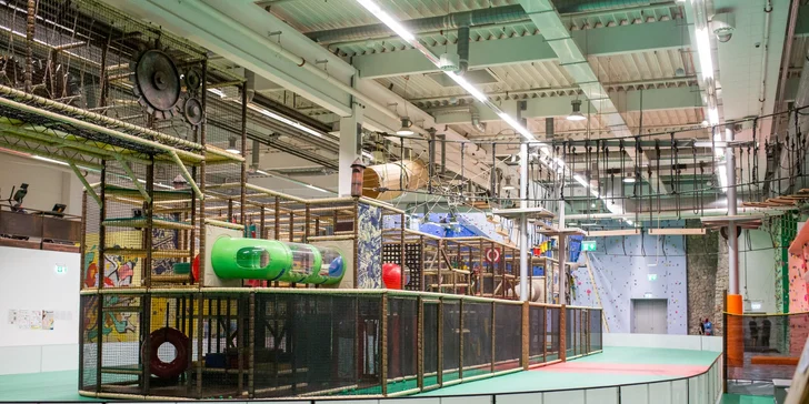 Indoorové kolieskové korčuľovanie v Steam Factory