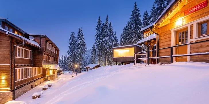 Strávte vianočné prázdniny, Silvester či novoročné dni v chatkách Björnson Tree Houses*** - polpenzia, wellness a bohatý program pre deti aj dospelých