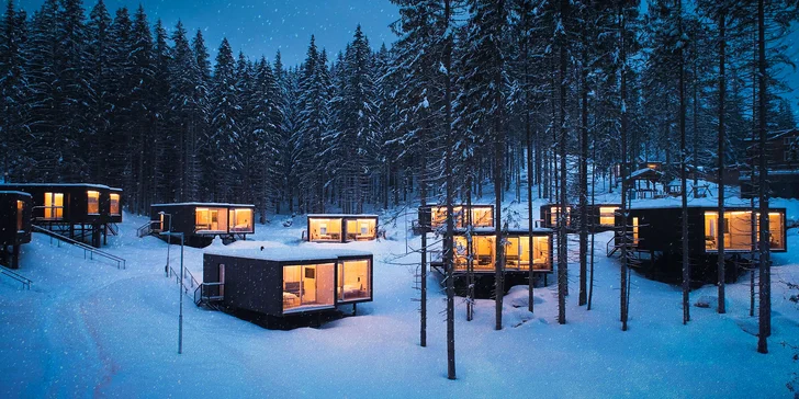 Strávte vianočné prázdniny, Silvester či novoročné dni v chatkách Björnson Tree Houses*** - polpenzia, wellness a bohatý program pre deti aj dospelých