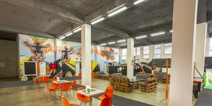 Vstupy na 60 alebo 120 minút počas celého týždňa do trampolínového centra JUMP IT UP