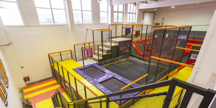 Vstupy na 60 alebo 120 minút počas celého týždňa do trampolínového centra JUMP IT UP