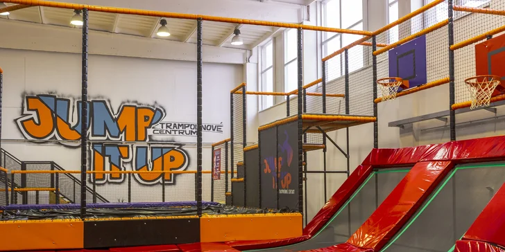 Vstupy na 60 alebo 120 minút počas celého týždňa do trampolínového centra JUMP IT UP