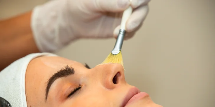 Kozmetické ošetrenie pleti: Anti-age, chemický peeling, ošetrenie Biowave