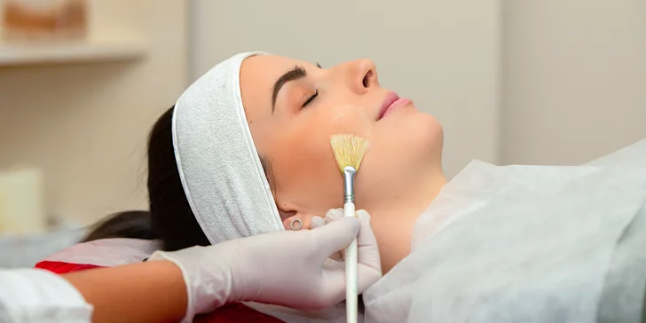 Kozmetické ošetrenie pleti: Anti-age, chemický peeling, ošetrenie Biowave