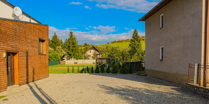 Dovolenka v tichej časti Liptova pre páry aj rodiny s deťmi v novozrekonštruovaných apartmánoch aj s mini wellness