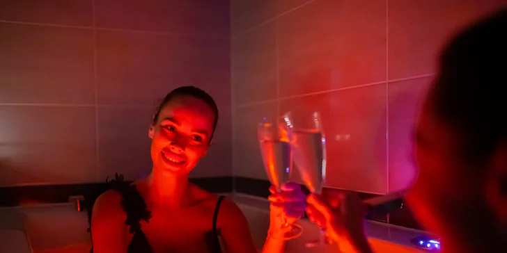 Oddýchnite si v privátnom wellness Mika so saunou a vírivou vaňou
