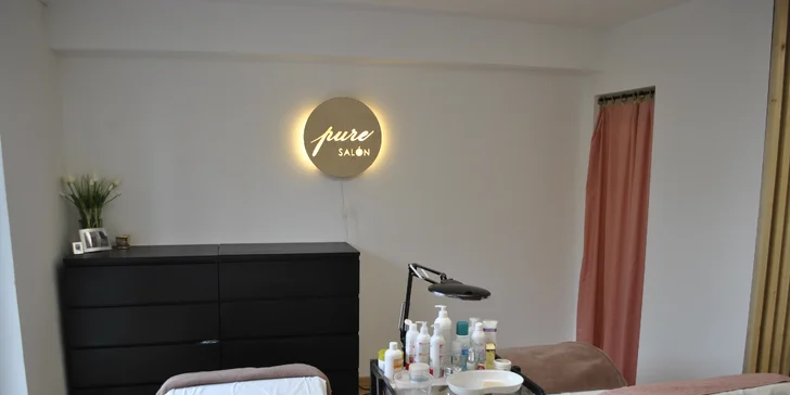 Suchá, mokrá alebo relaxačná? Doprajte svojim nohám pedikúru alebo kompletný relaxačný balíček!