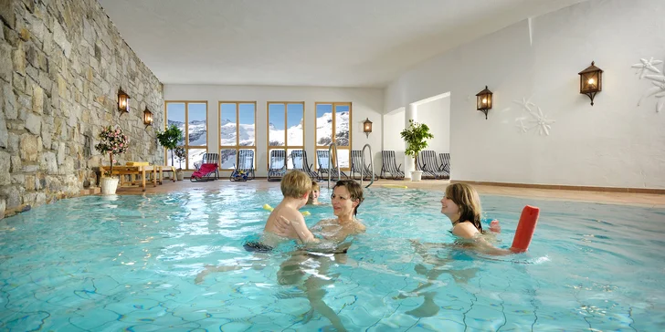 Zimná lyžovačka v Rakúsku: 3* horský hotel s polpenziou a wellness, deti do 11,9 rokov zadarmo vrátane skipasov