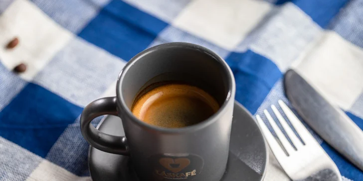 Chutné raňajkové menu v centre Bratislavy s kávou alebo džúsom