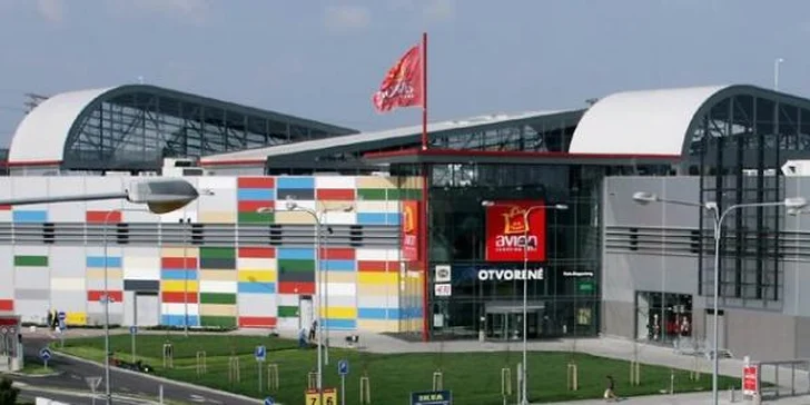 Všetko pre krásne vlasy: Farbenie, strih, melír, ombré alebo baleyage