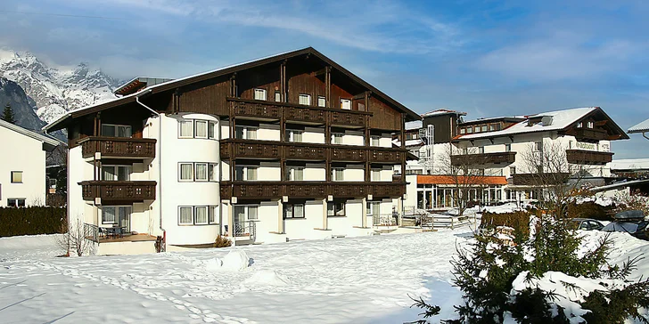 Zimná dovolenka v Rakúsku: hotel 7 km od Innsbrucku, polpenzia a wellness