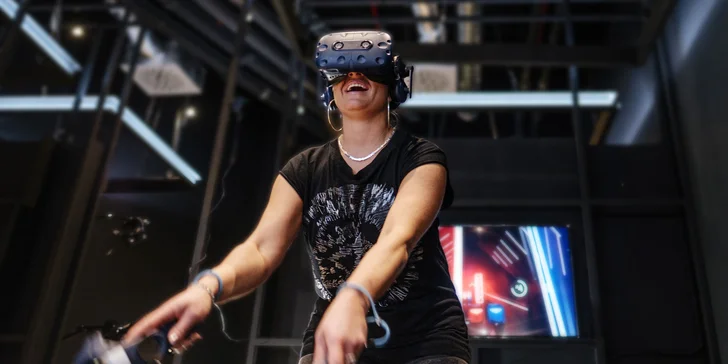 Escape Room vo Virtuálnej Realite: Rodinná zábava novej generácie