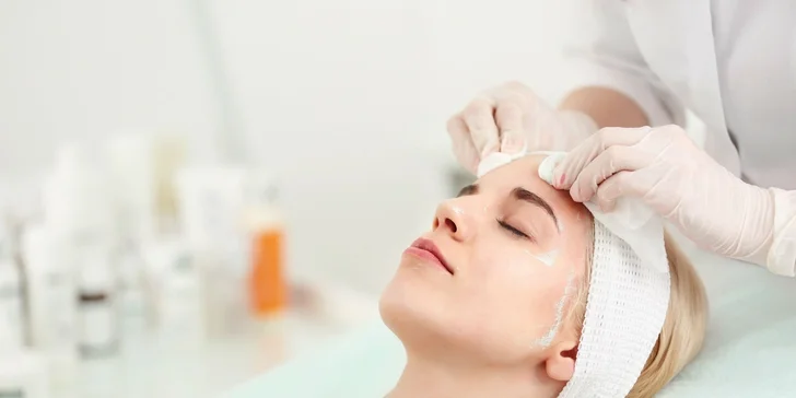 Čistenie a rádiofrekvencia pleti alebo diamantová mikrodermabrázia