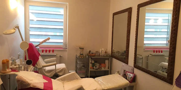 Ošetrenie pleti a masáž tváre, krku či dekoltu alebo lifting pleti