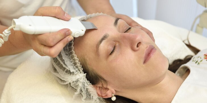 Manuálne hĺbkové čistenie alebo čistenie pleti ultrazvukom aj s masážou tváre