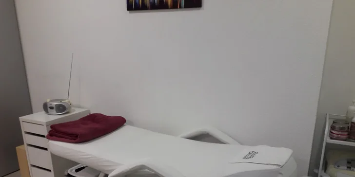 Hĺbkové manuálne či ultrazvukové čistenie pleti a mikrodermabrázia